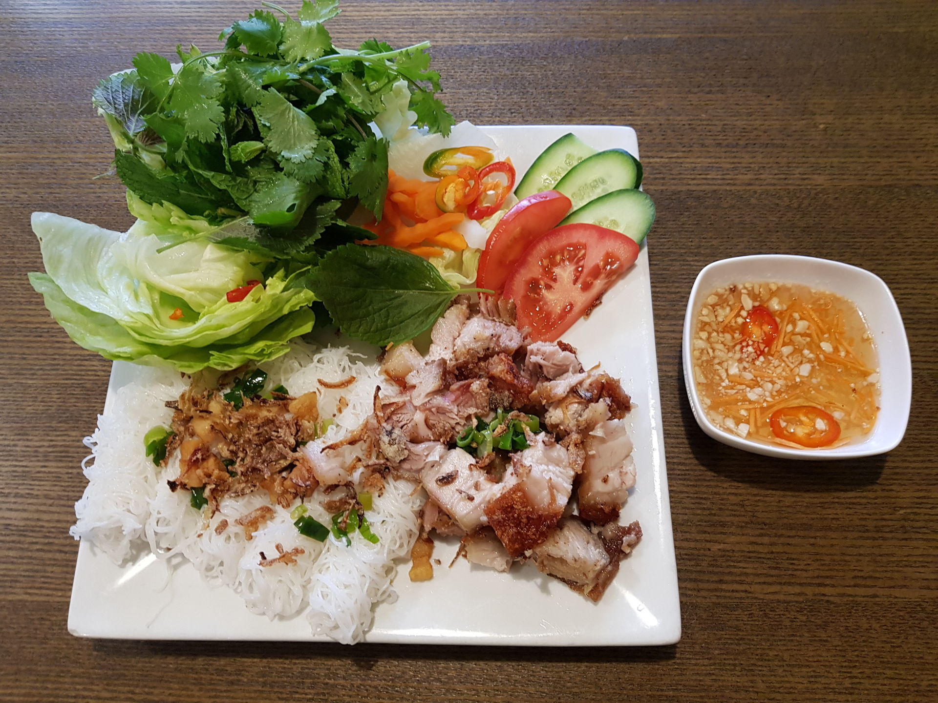 Roasted Pork Belly with Vermicelli Rice Noodle Cakes Bánh Hỏi Heo